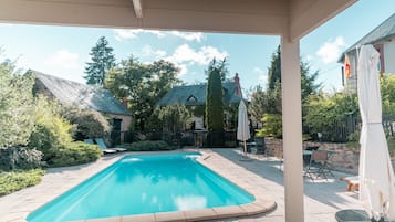 Piscine extérieure, piscine chauffée