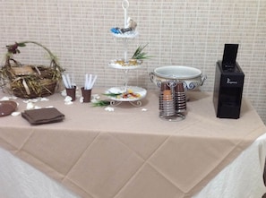 Free daily buffet breakfast