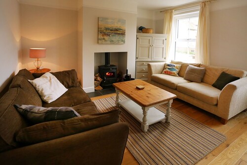 Dog friendly cottage moments from beautiful Winterton beach