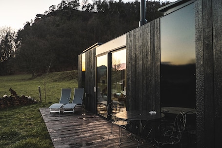 Double Room (Lynx / Lievre) | Terrace/patio. Bleu Minuit L'Arche