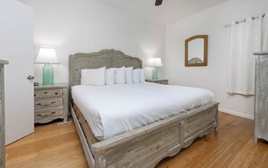 1 soverom, strykejern/-brett, wi-fi (inkludert) og sengetøy