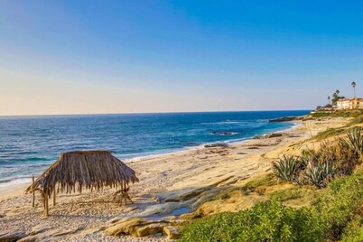 Exclusive Backyard * Ground Level * Blocks to Beach