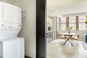 Familien-Suite, 2 Schlafzimmer | Wäschereiservice