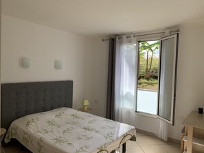 3 chambres, fer et planche à repasser, Wi-Fi, literie fournie