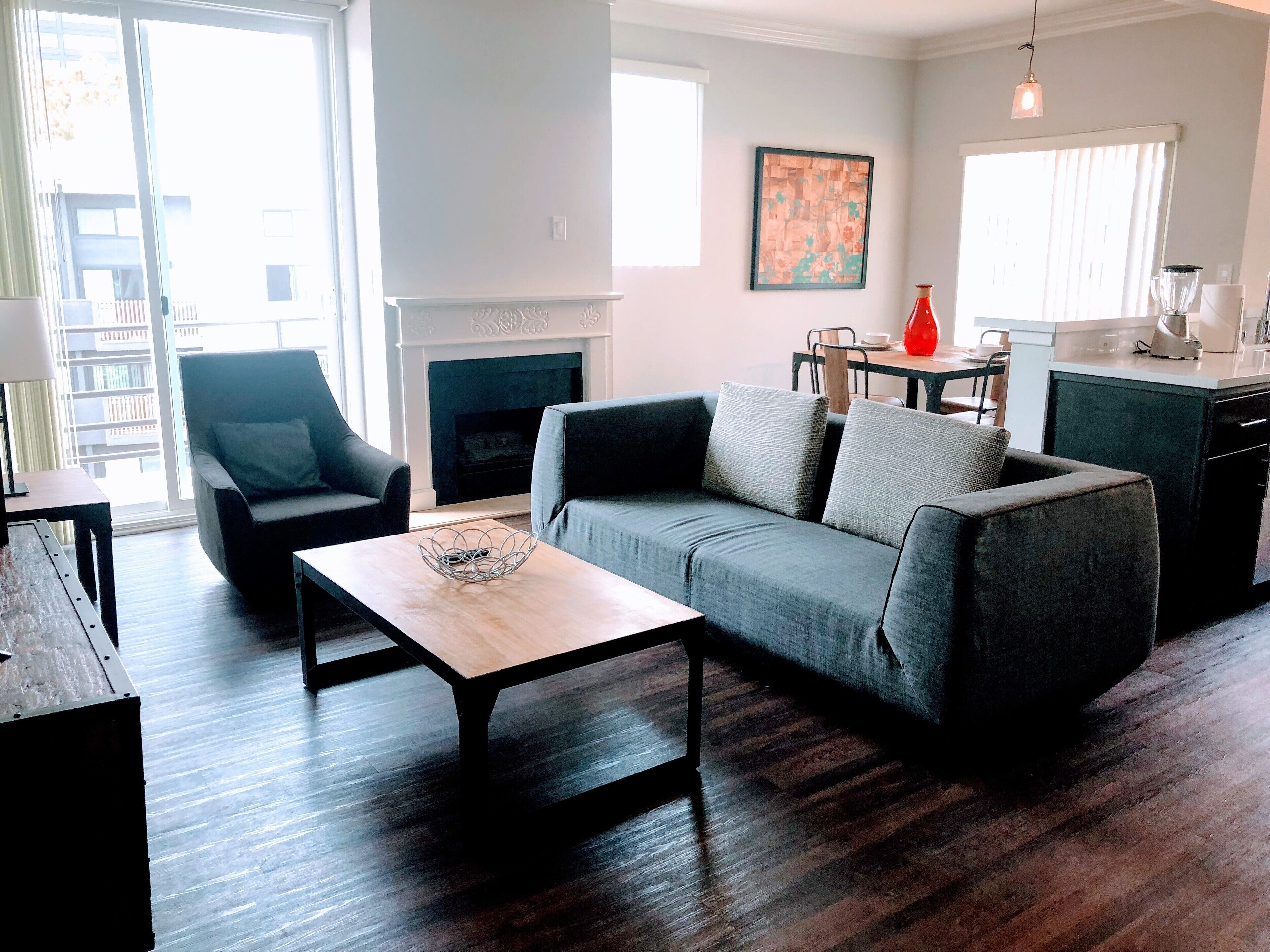 Executive Apartment, 2 Bedrooms | Living room | TV, Netflix, streaming services
