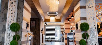 La Casa Hotel