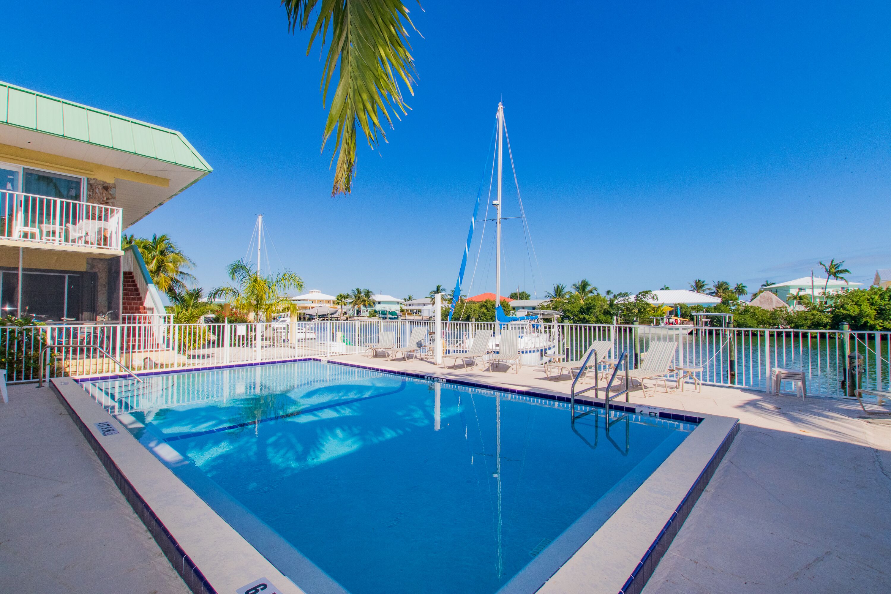 Anchors Away | Beautiful remodeled condo includes boat slip, boat ramp and pool.