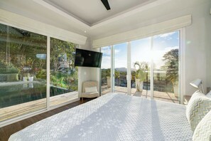 3 bedrooms, iron/ironing board, travel cot, free WiFi - Casa Natura - Exquisite 3 Bedroom Ocean View Home (Santa Cruz)