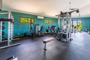 Fitness facility - Casa Natura - Exquisite 3 Bedroom Ocean View Home (Mar Vista)