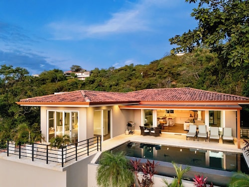 Casa Natura - Exquisite 3 Bedroom Ocean View Home