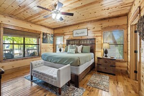 4 bedrooms, WiFi, bed sheets
