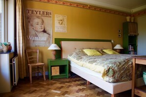5 chambres, bureau, fer et planche à repasser, Wi-Fi gratuit