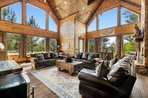 Fernseher, Kamin, Videospiele