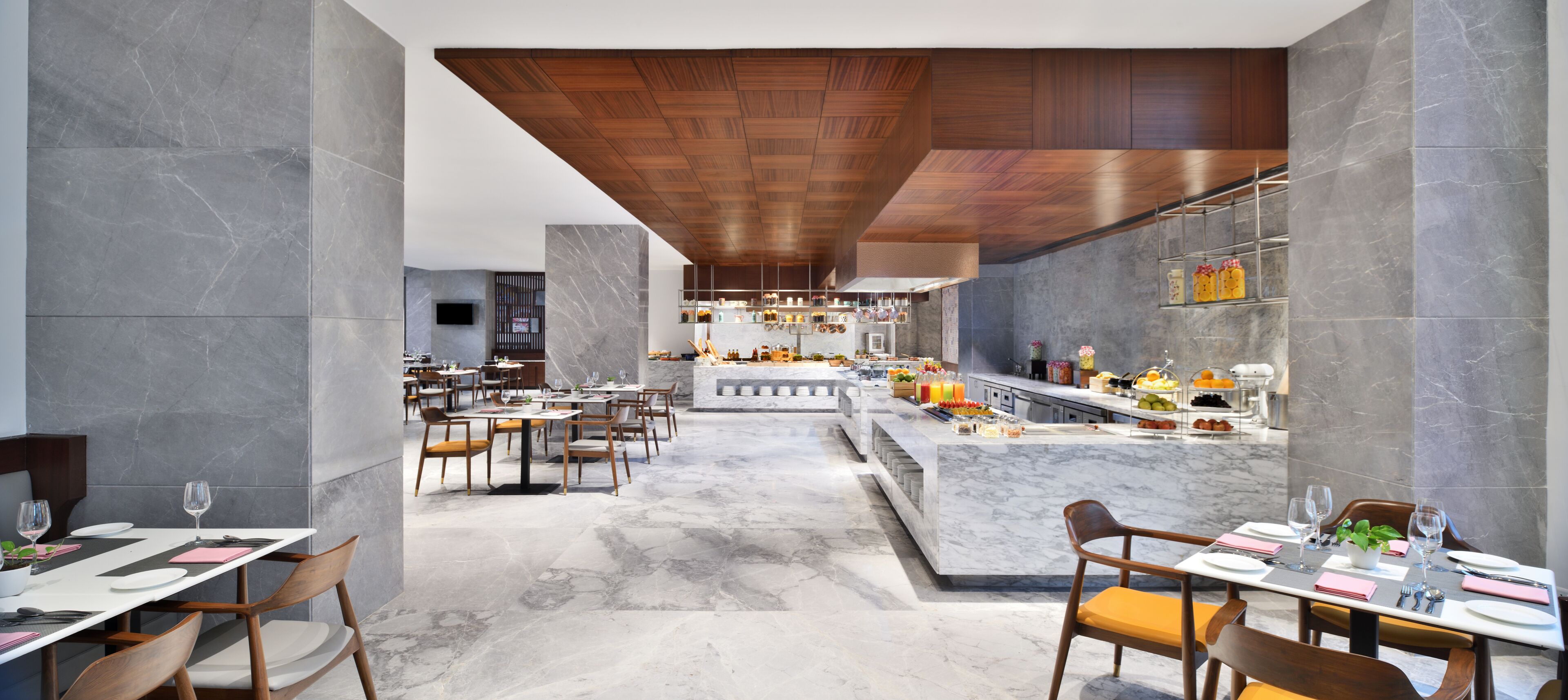 daily buffet breakfast (inr 1003 per person)