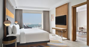 1 bedroom, premium bedding, down comforters, memory foam beds