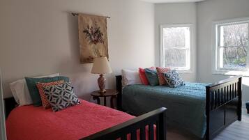 2 bedrooms, premium bedding, down duvets, iron/ironing board