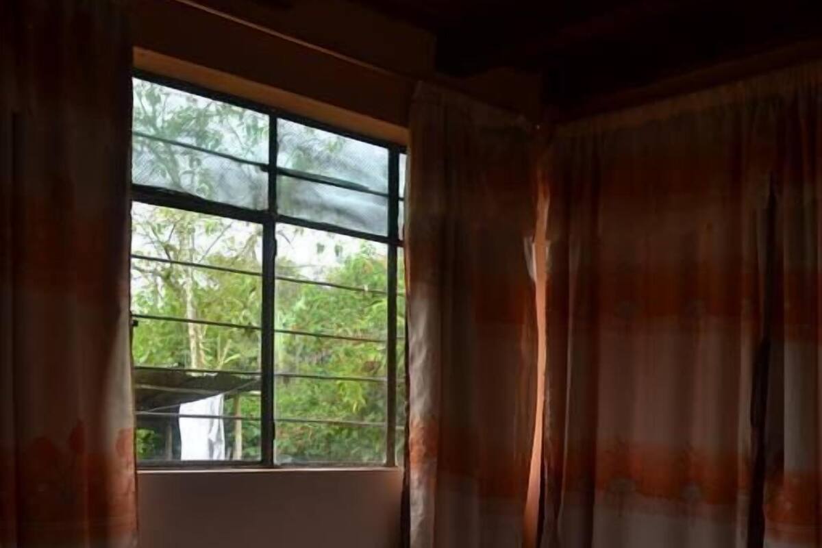 Basic Single Room | Bed sheets