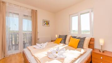 6 dormitorios, cuna de viaje, wifi gratis y ropa de cama