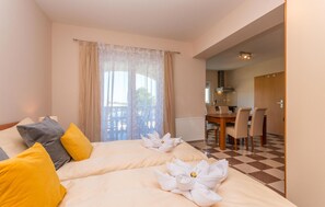 6 dormitorios, cuna de viaje, wifi gratis y ropa de cama