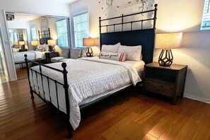 3 sovrum, skrivbord, strykjärn/strykbräda och gratis wi-fi