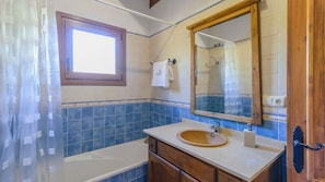 Bathtub
