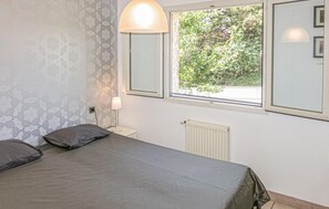 4 chambres, lit de bébé portatif, accès au Wi-Fi (inclus)