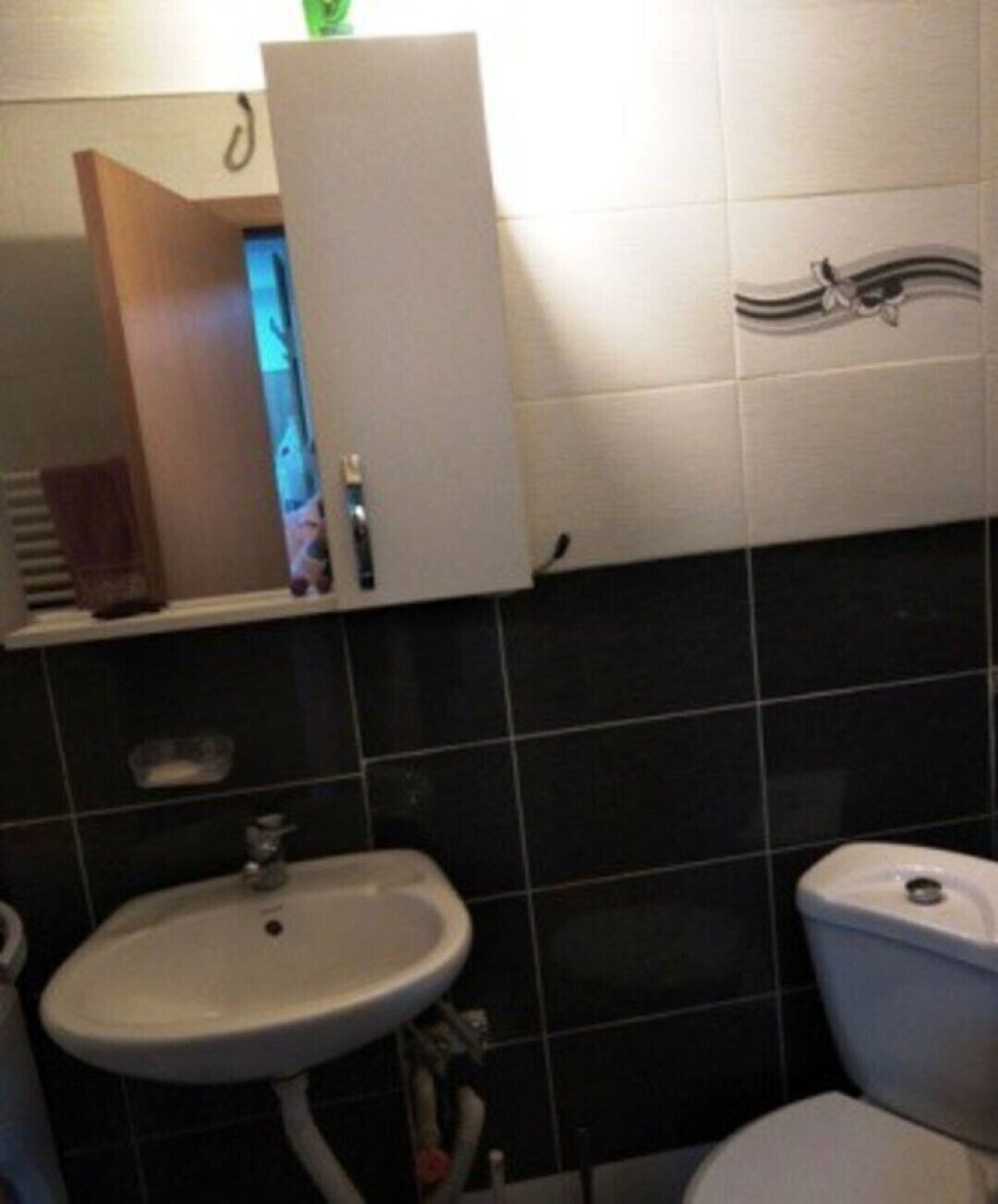 Badekar, boblebad, hårføner og håndklær