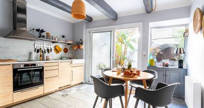 Dorfhaus mit Terrasse zu Vermieten – Grignan, Drôme Provençale