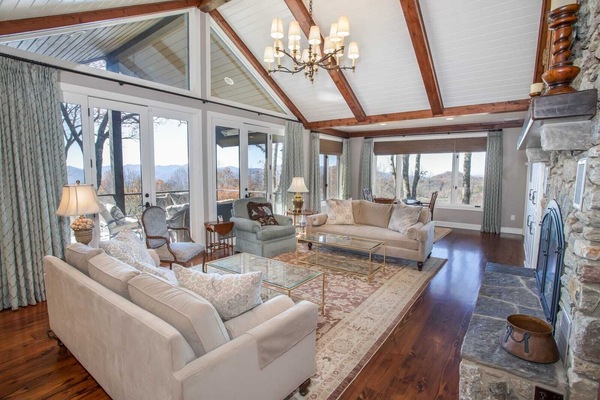 Smart TV, fireplace, video games, DVD player