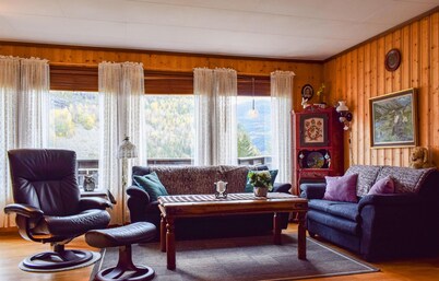 Gorgeous home in Bygland