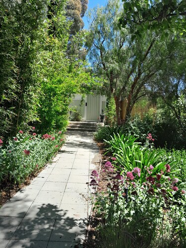Das Tree Top Cottage ist eines von vier privaten Retreat Cottages 