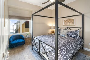 3 chambres, fer et planche à repasser, lit parapluie, Wi-Fi gratuit