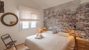 4 bedrooms, iron/ironing board, travel cot, WiFi - Casa Siempre Sayalonga by Ruralidays (Málaga)