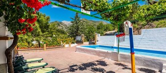 Casa Victoria Alozaina by Ruralidays