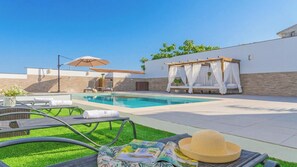 Imagen sin descripción, 3 de 34, botón