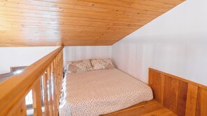 2 habitaciones, tabla de planchar con plancha, cuna de viaje y wifi