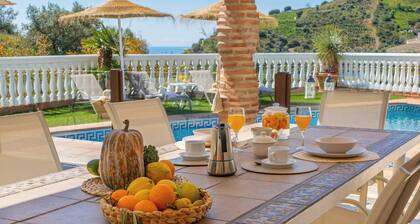 Villa Loli Torrox by Ruralidays