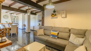 Fireplace - Casa Aranda Villanueva de la Concepción by Ruralidays (Málaga)