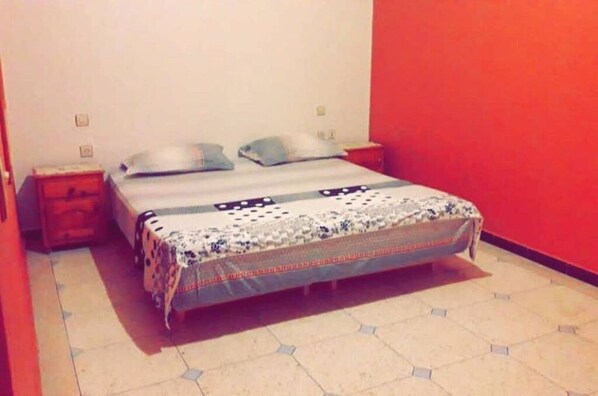 2 bedrooms, WiFi, bed sheets - Beautiful big apartment near the capital. (Salé)