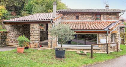 1 bedroom gorgeous home in Thueyts