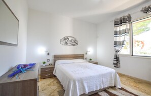 2 Schlafzimmer, Reisekinderbett, kostenloses WLAN, Bettwäsche