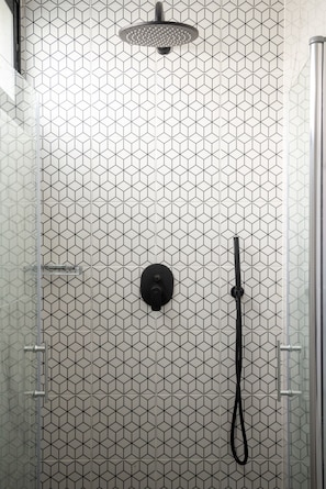 Bathroom - Jeru Caps Hotel (Jerusalem)