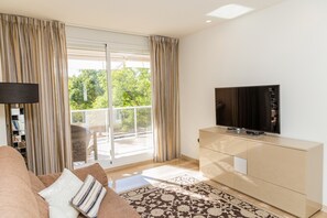Een flatscreentelevisie