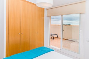 3 quartos, ferros/tábuas de passar roupa, Wi-Fi de cortesia