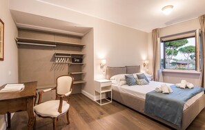11 bedrooms, in-room safe, free WiFi