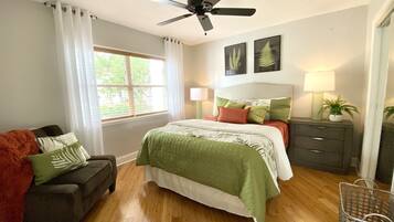 1 habitación, tabla de planchar con plancha, wifi gratis y ropa de cama