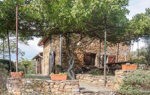 Outdoor dining - 2 bedroom cozy home in Roquebrun (Roquebrun)