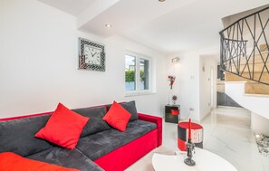 Smart TV - Stunning home in Dobrinj (Dobrinj)