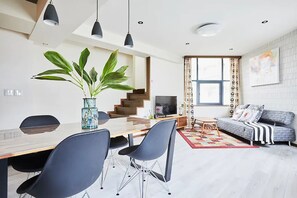 FC House Shibuya No.1 | Living area