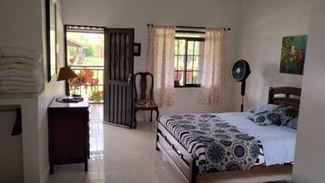 Family Double Room Single Use, 3 Bedrooms | Bed sheets